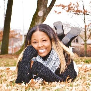 Meet your Posher, Leanna